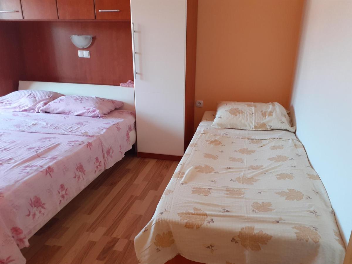 Apartments Rajka Lopar Luaran gambar