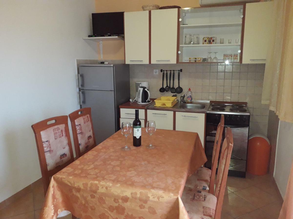 Apartments Rajka Lopar Luaran gambar